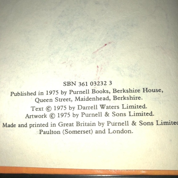 Enid Blyton's The Bear with Boot Button Eyes and other stories. Excellent shape. - Picture 9 of 9